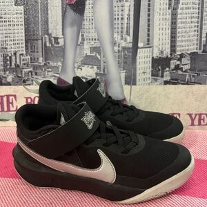 Nike Black and Silver Athletic Shoes